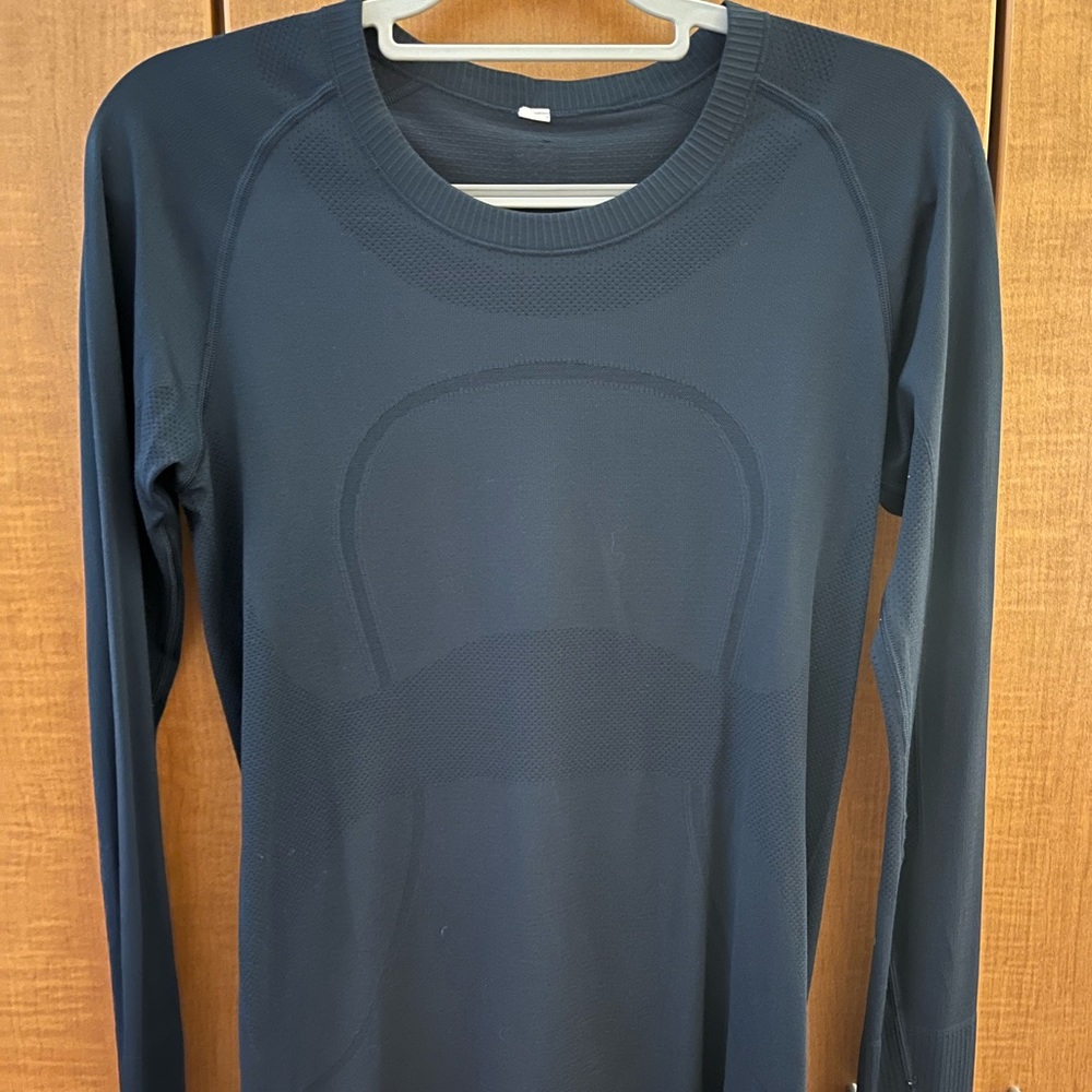 Lululemon Swiftly Tech long sleeve - Navy